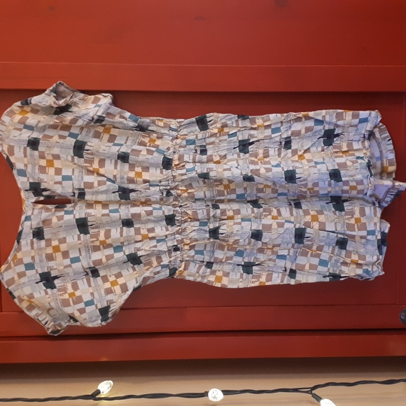 XXI (forever 21?) ruched top medium - Picture 2 of 4